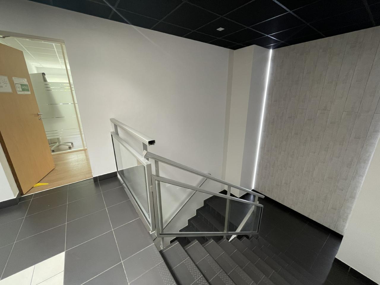 Bureau Nantes 395m² Location bureau Nantes Loire-Atlantique OLBUR2312395 8